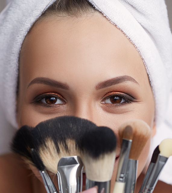 Pennelli makeup: quali scegliere? Breve guida per il trucco perfetto